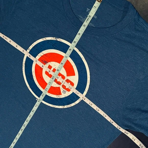 Fanatics Chicago Cubs Baseball Distressed Logo Blue Shirt - Picture 6 of 6